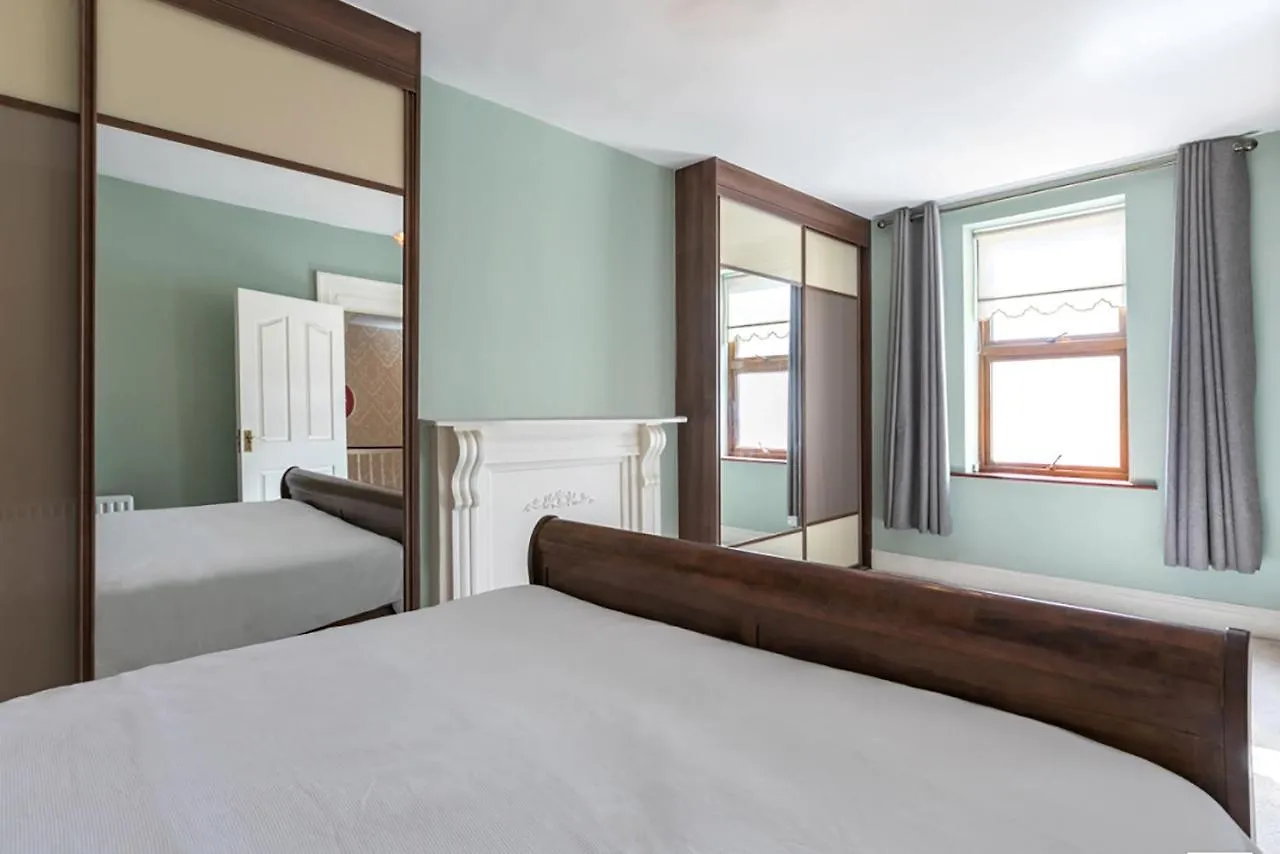 Dublin City Luxury Townhouse Apartman