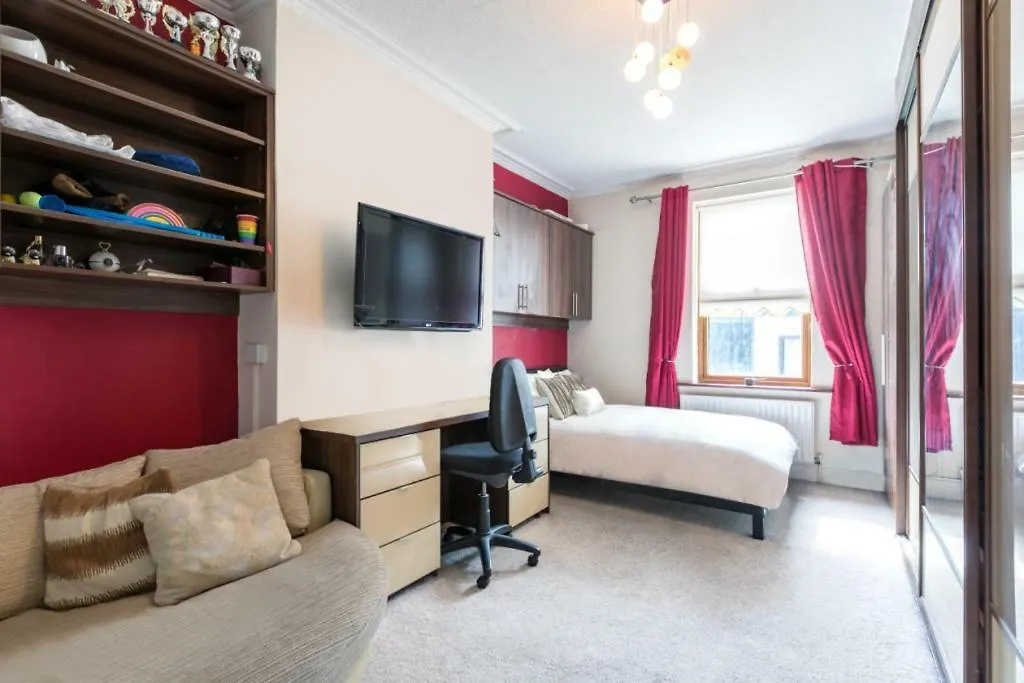 Dublin City Luxury Townhouse Apartment 0*,  Ireland